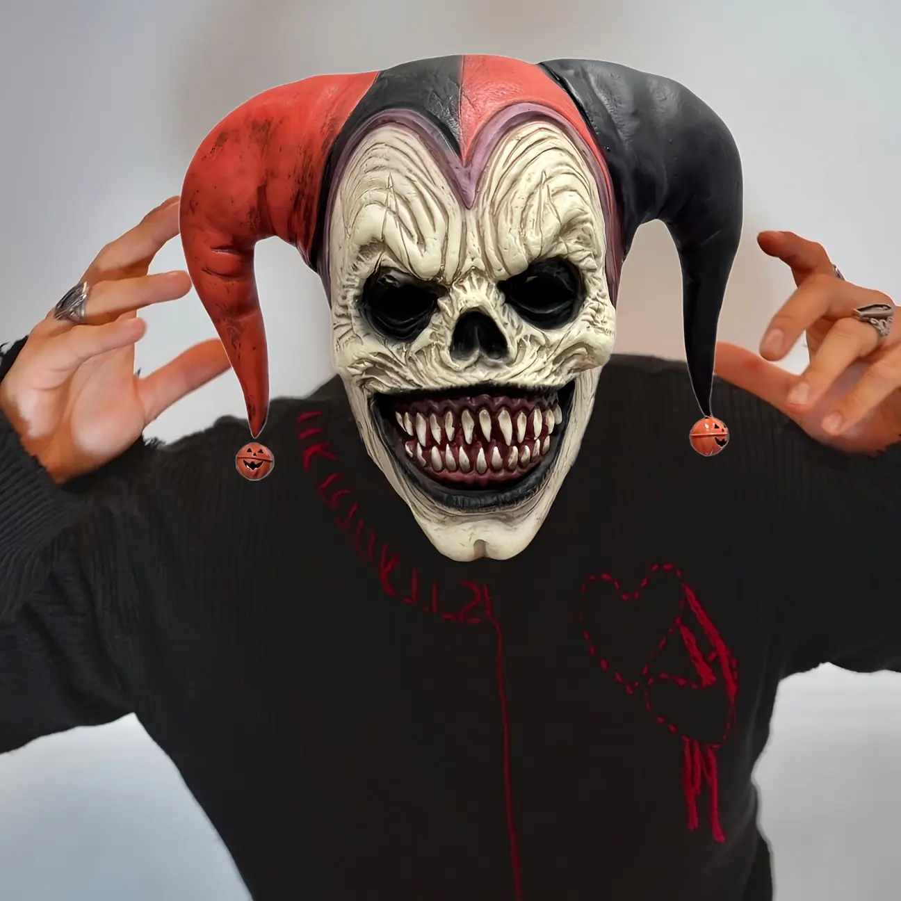 Halloween Clown Latex Mask, Smiling Joker Costume Prop, Devil Horn Abstract Mask, Pumpkin Bell Pendant, Cosplay Festival Accessory, Skull Mask, Funny Face Mask, Mask Design, Party Face Masks