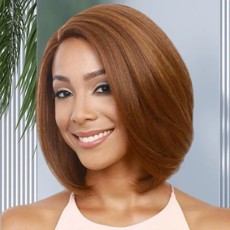 1 piece of 14-inch caramel brown straight bob wig with inward curled ends, comes with 1 free wig cap. The inward curled ends flatter facial contours, featuring natural luster, breathability and comfort. Suitable for daily outings, workplace commutes, date