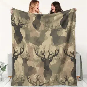 Outdoor Hunting Themed Flannel Throw Blanket, Decorated With Camouflage Deer Head Silhouette Pattern, Soft Decorative Blanket, Soft Warming Blanket, Suitable for Keeping Warm At Home, Camping, Office, Living Room Decoration