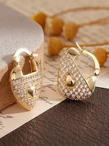 1 Pair of Sparkling Fashion Heart-Shaped Zirconia Earrings - Copper Inlaid Zircon Minimalist and Versatile Ear Accessories - Perfect for Everyday Wear and Party Occasions | Jewelry Gifts | Date Night Accessories | Valentine's Day Gift | Mother's Day Gift