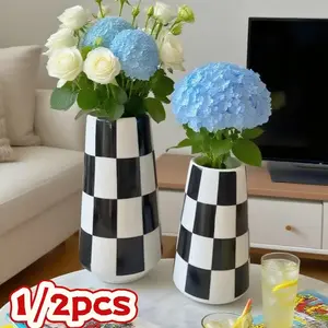 1pc Minimalist and Checkered Ceramic Decorative Vase, Home Floral Arrangement Decor, Classic Checkerboard Flower Vase, Desktop Decoration Bottle