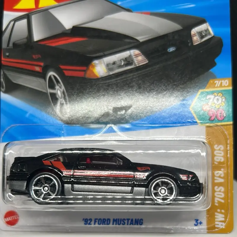 Hot Wheels 92 Ford Mustang 70's vs 90's #127 Black
