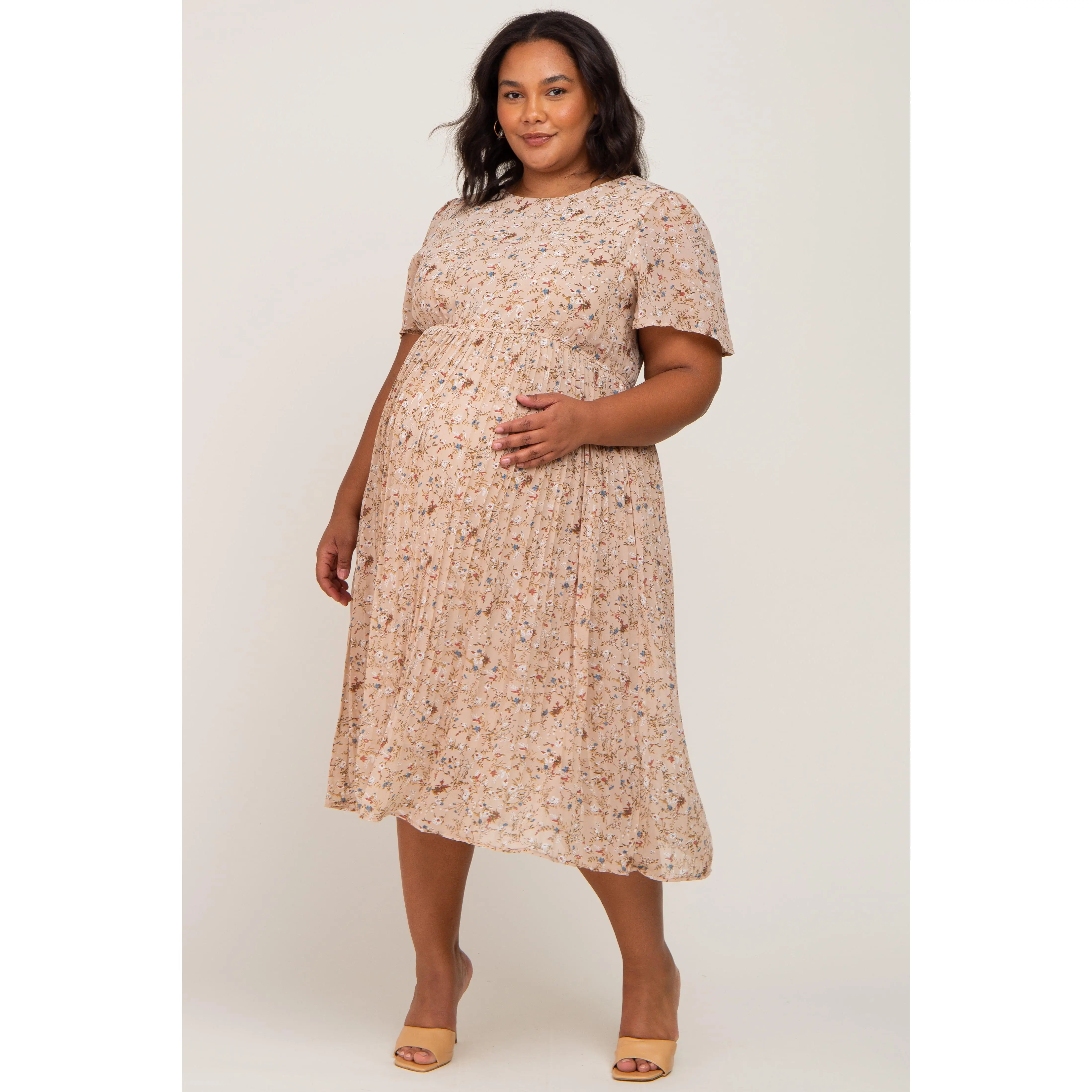 Maternity Plus-Size Beige Floral Pleated Chiffon Midi Dress, Maternityclothes for Pregnancy, Pregnancy Clothes for Expecting Mothers