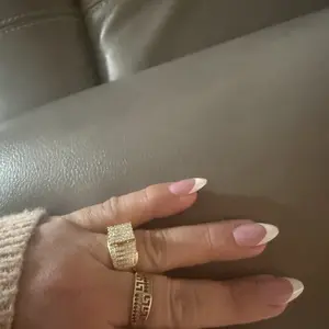 LaYaiBoutique #1263 Anillo style Princess Oro Laminado 14k ALTA CALIDAD