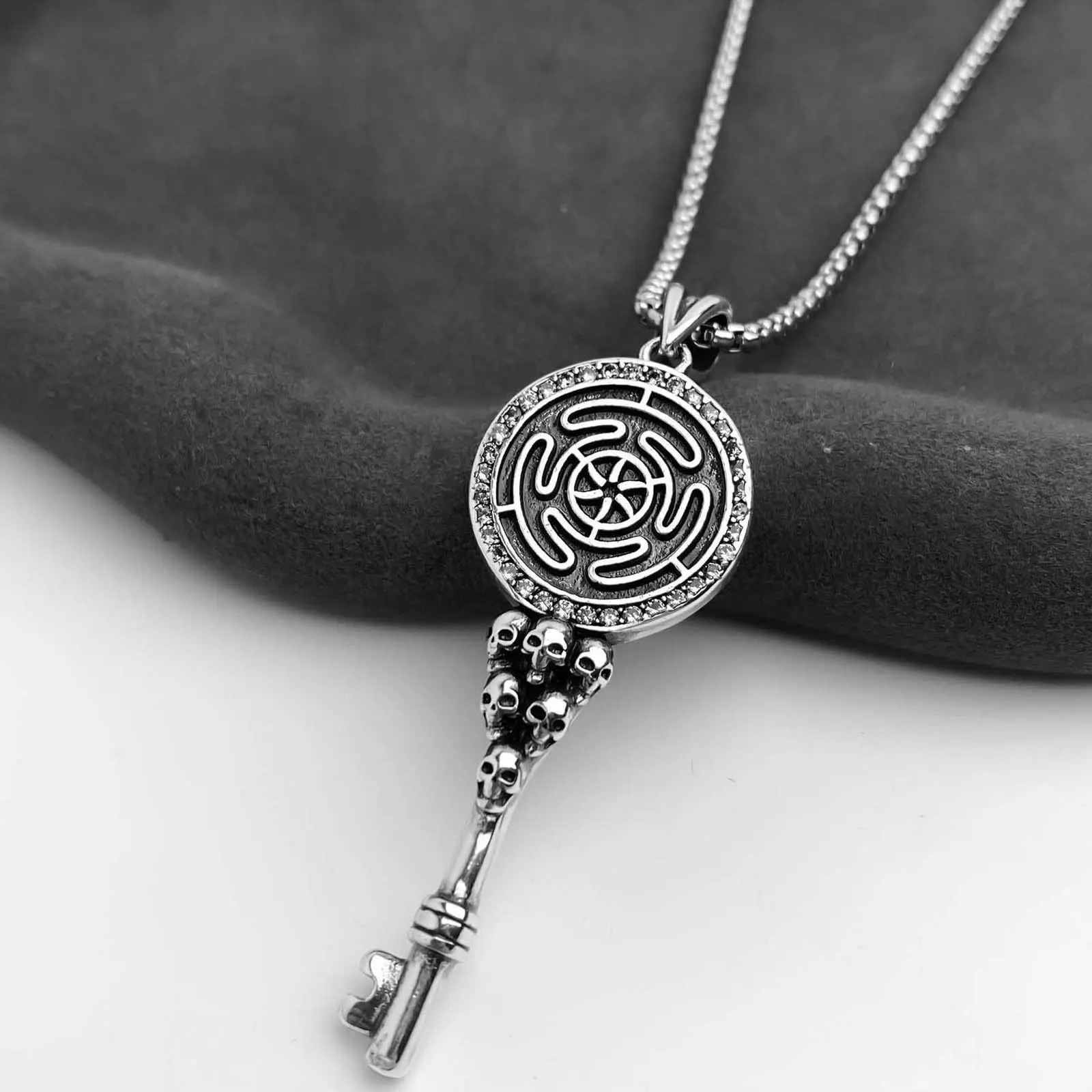 Silver Zircon Small Skull Pendant Key Necklace with Link Box Chain, Gothic Halloween Accessory for Zircon Gemstone Jewelry Enthusiasts, Zircon Gemstone Necklace