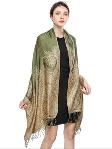 Women's elegant warm Boho style scarf with paisley pattern jacquard shawl, classic burgundy pattern bohemian style hijab, suitable for Muslim hijab use