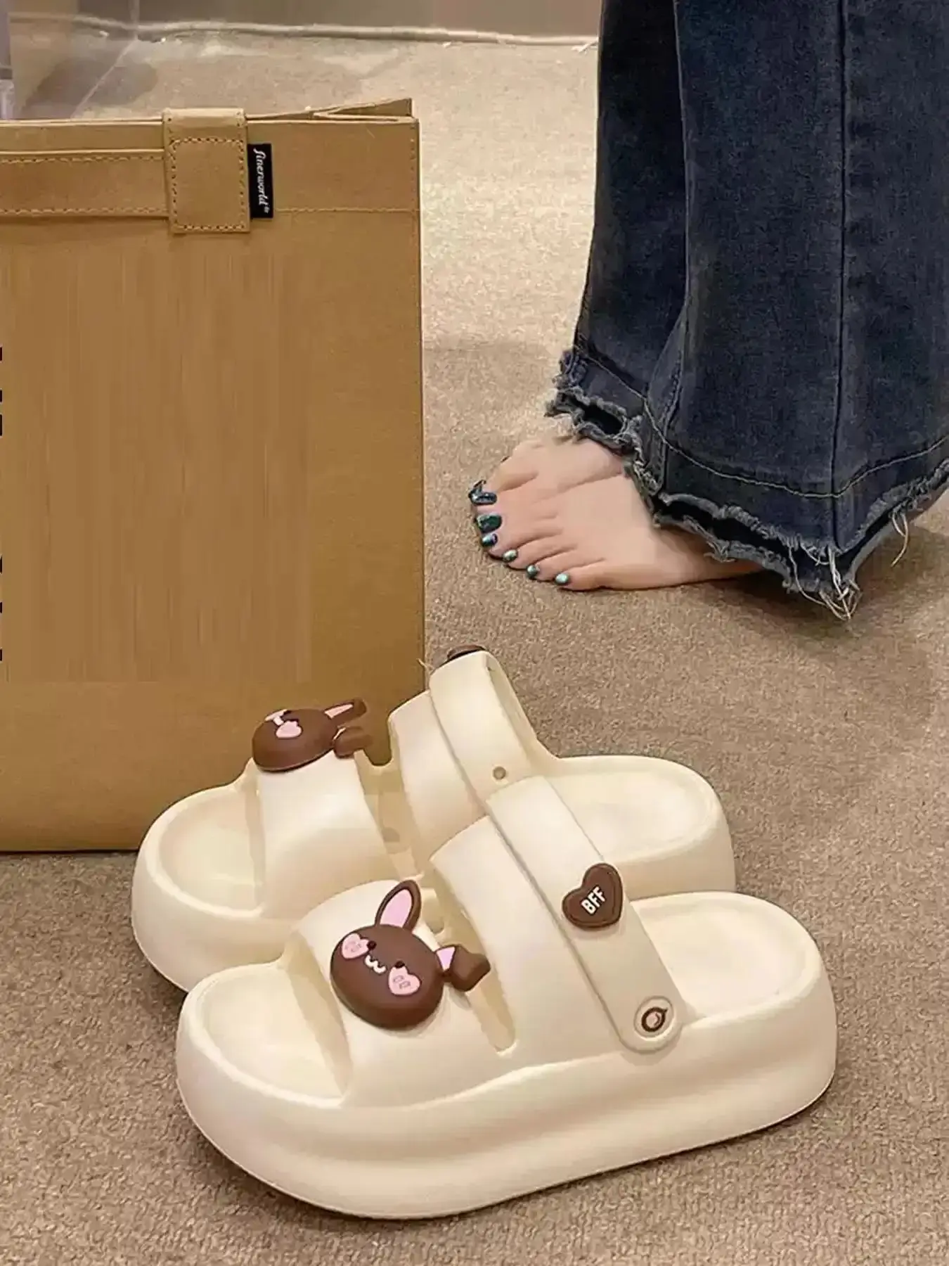 Cute Rabbit Design Slides Casual Comfortable Non-slip Slippers Indoor Outdoor, Soft Comfy Home Slippers Daily Wear Walking Shoes Soft Cushioned, Women's Rabbit Slippers, Breathable Walking Sneakers, Lightweight Athletic