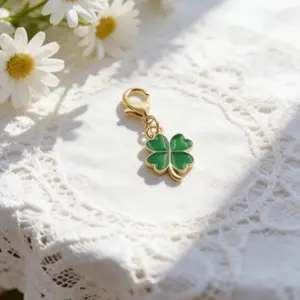Lucky Four-leaf Clover Keychain, Minimalist and Fresh Bag Accessory, USB Drive Pendant, Small Gift