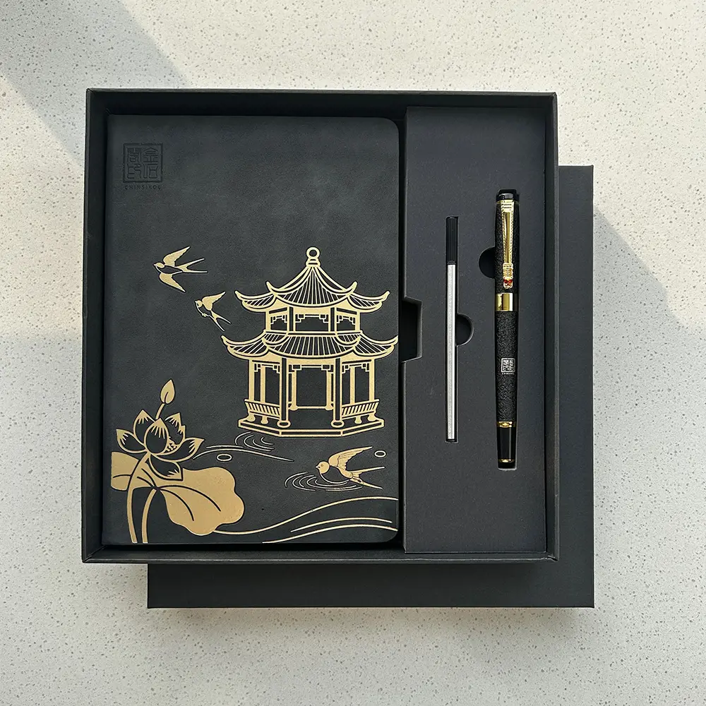 CHINSIKOL Oriental Aesthetic Hardcover Notebook Gift Box Set, Chinese Elements Cover, Lined & Blank Pages, Mixed Page Format, Perfect for Teachers and Elders, Hardcover Journal