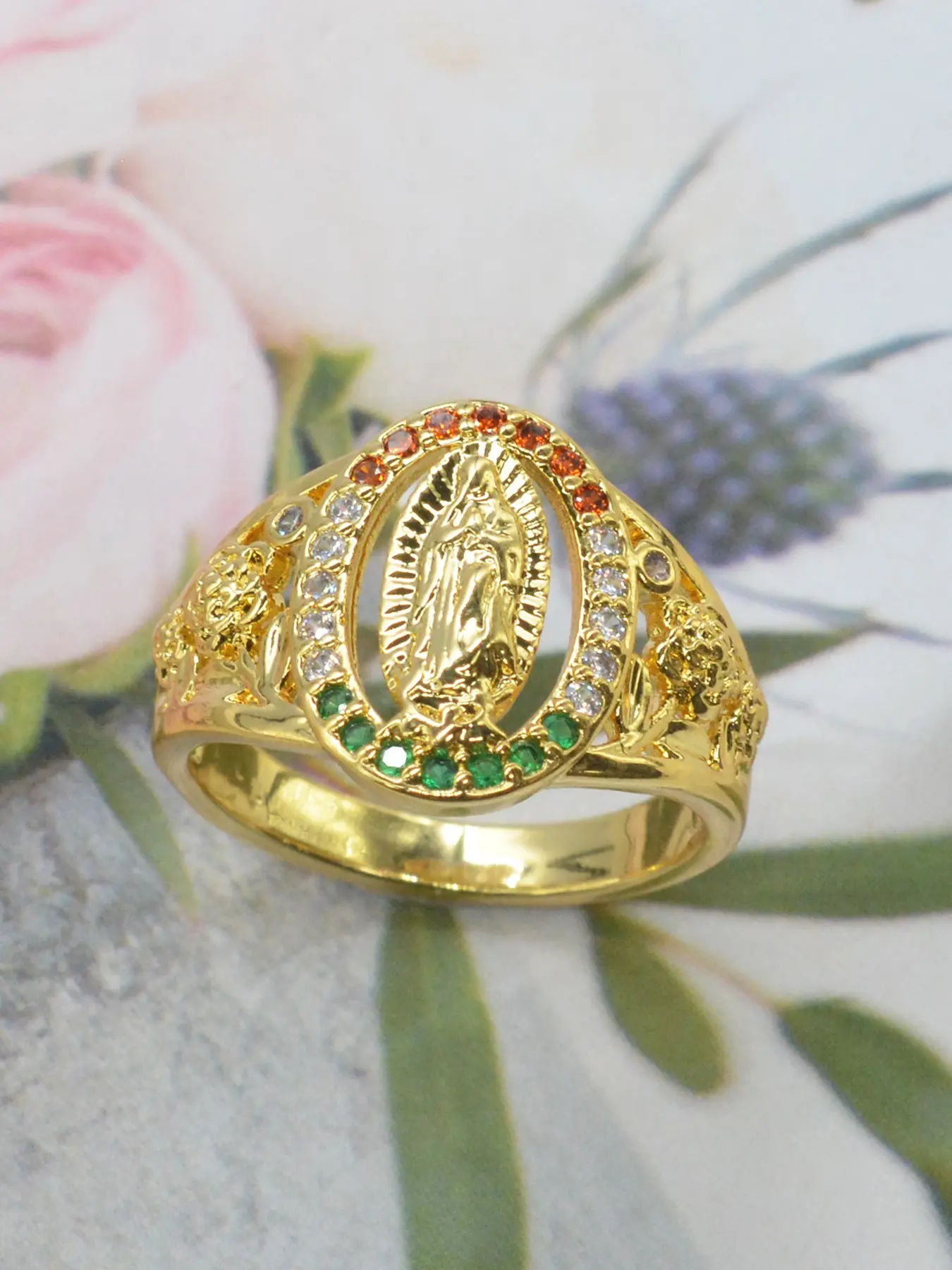 Elegant Guadalupe Virgin Mary Religious Engraved Ring, Zircon Inlaid Vintage Catholic Style, Unisex Gift for All Seasons, Cluster Ring, Elegant Exaggerated Ring, Jewelry Ring, Elegant Fashion Rings, Beautiful Rings