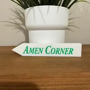 Augusta National Amen Corner Bedroom Sign - Green Lettering on White Background - Decorative Wall Art for Bedroom