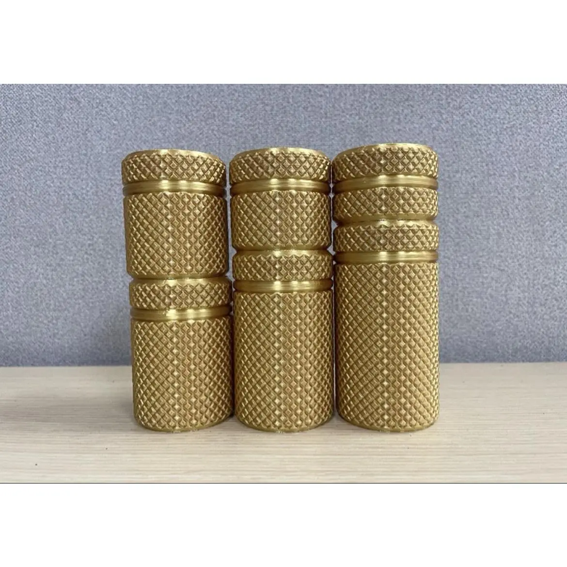 Premium Knurled Grip Containers 6 Interchangeable Sizes Gold Silk PLA 3D Printed EDC Storage with Screw Top Lids for Pills Herbs Jewelry