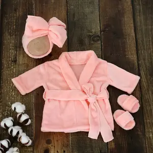 Comfortable cream-colored baby bathrobe, paired with a matching scarf - newborn photography prop, suitable for both boys and girls, made of soft Lycra fabric, cotton ruffled style, sister-style princess peach-colored fluffy two-piece set