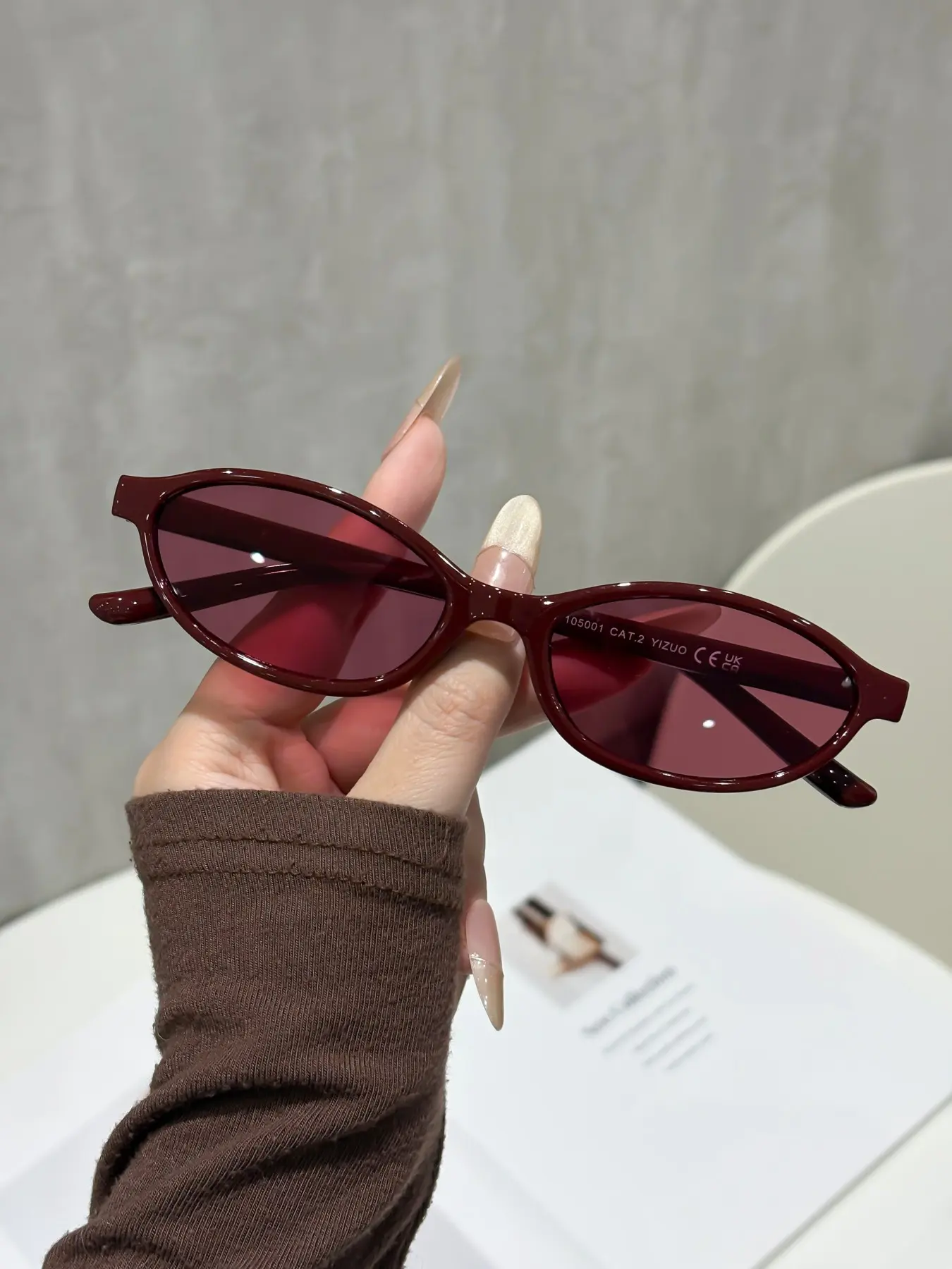 Women's Wine Oval Narrow-Frame Sunglasses, Millennial Y2K Style, Casual Stylish Glasses, Eyewear, Perfect for Daily Commute, Street Fashion, Music Festivals, Travel Photography, Trendy Sunglasses, Fashionable Sunglasses