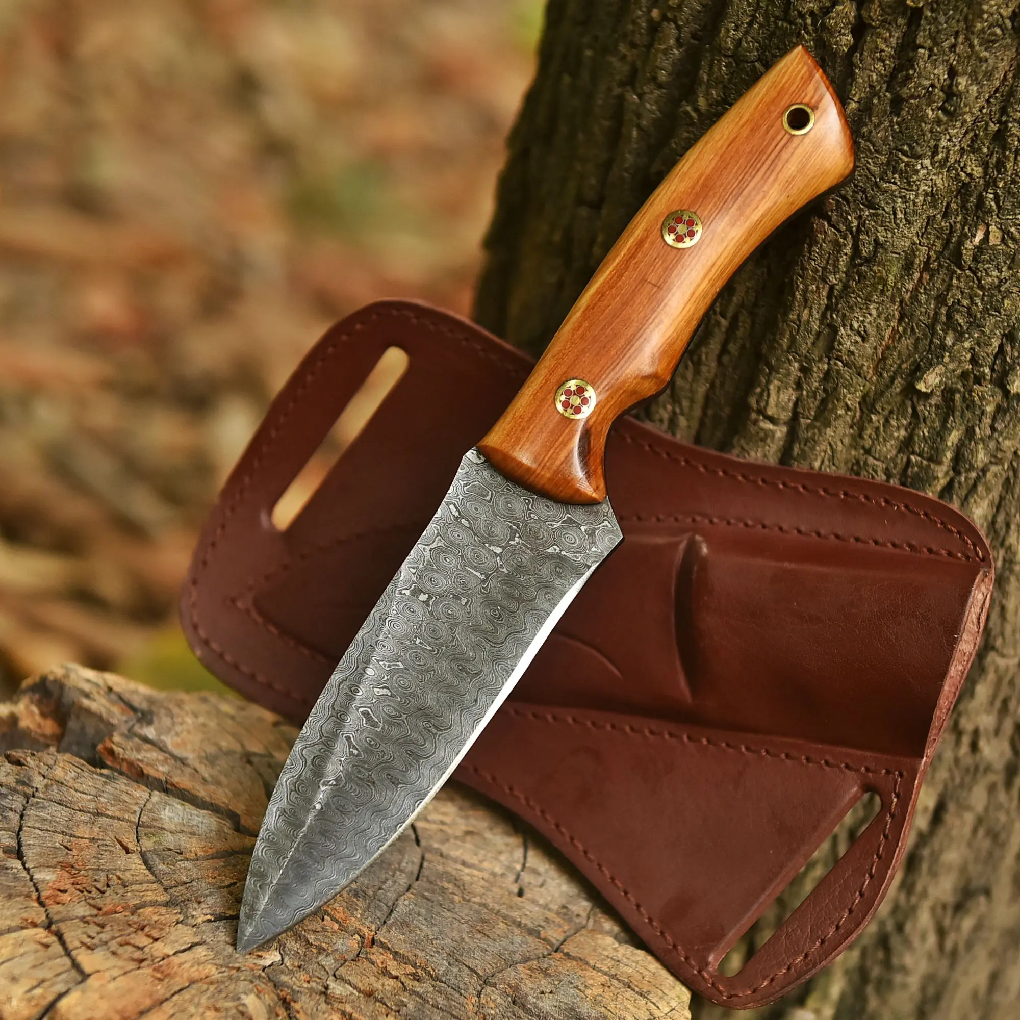 Full Tang 1pc Hand Forged Damascus Steel Fixed Blade Camping Knife with Rose wooden Handle and Leather Sheath for Easy To Carry and Fast Cutting