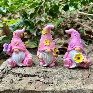 Anime-Style Resin Gnome Statue Set, 3-Piece Decorative Figurines Garden Gnome Statue, Garden Sculptures for Indoor/outdoor Use, Perfect Gift for Holidays & Special Occasions