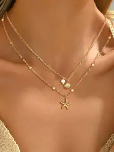 Shell Necklace for Women,14k Gold Plated Layered Starfish Conch SeaShell Pearl Pendant Charm Necklace,Non Tarnish Adjustable Stainless Steel Chain Stack Jewelry for Summer Beach Vacation