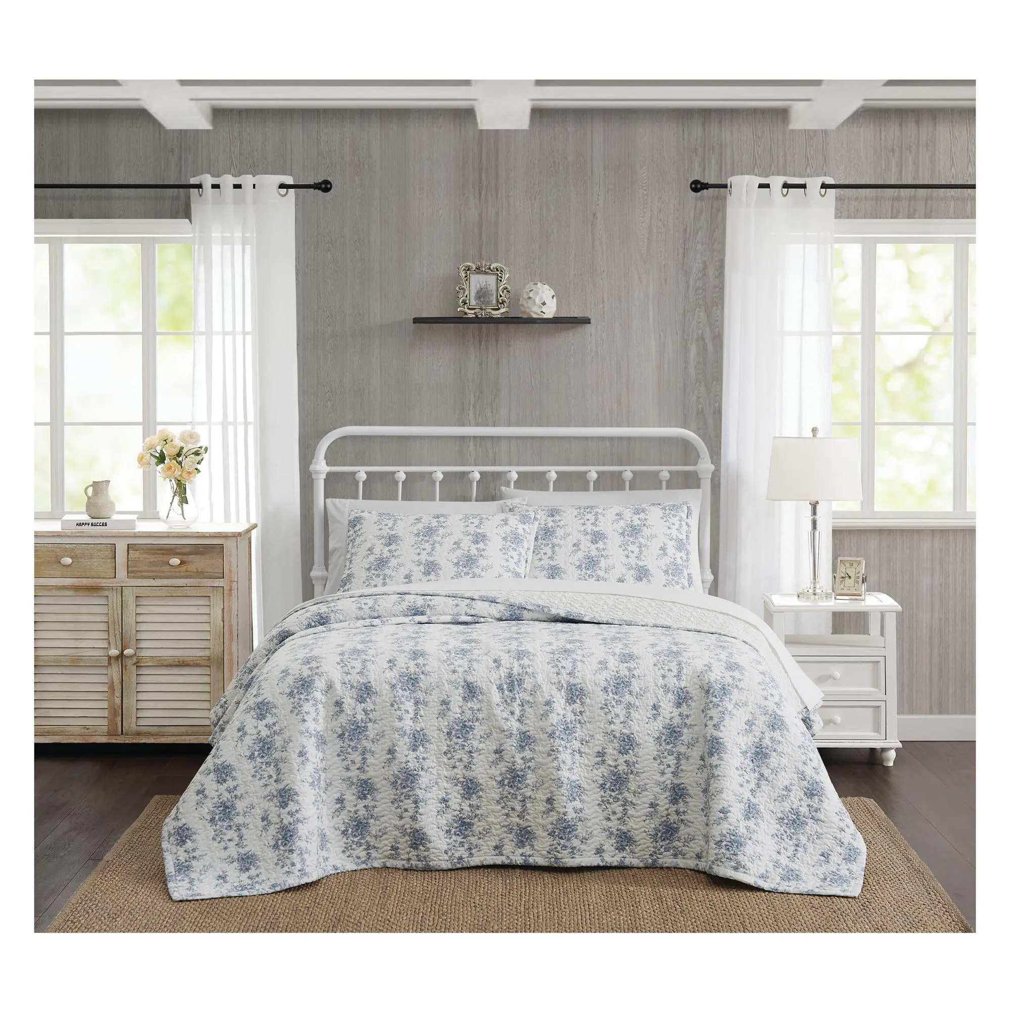 The Farmhouse by Rachel Ashwell British Rose F/Q Quilt Set