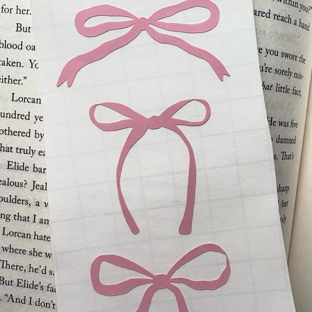 Coquette Bows Vinyl Decal - Pink or Black Mini Sticker, Car Accessories, Accessories for Car, Compatible with Laptop, Mirror
