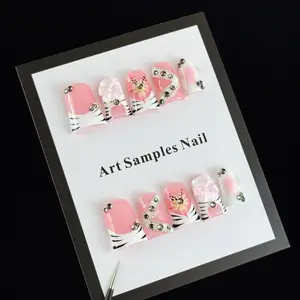 10pcs high-end Sweet girl style, hand-painted patterns, zebra stripes, flashing chain diamonds handmade Glittering Fake Nails, Ideal for spring outings, park camping picnics, BBQs, flower viewing and spring outings, as well as romantic dates.