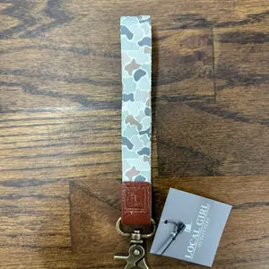 Local Girl Flora Camo Wrist Lanyard