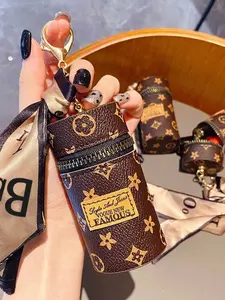 Elegant Keychain Bag Charm, Versatile Accessory for Travel & Outdoor Adventures, Perfect Gift for Family & Friends, Ideal for Valentine’s Day