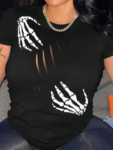 Women's Halloween skull print T-shirt, casual and stylish short-sleeved top, summer women's graphic T-shirt, suitable for all seasons.