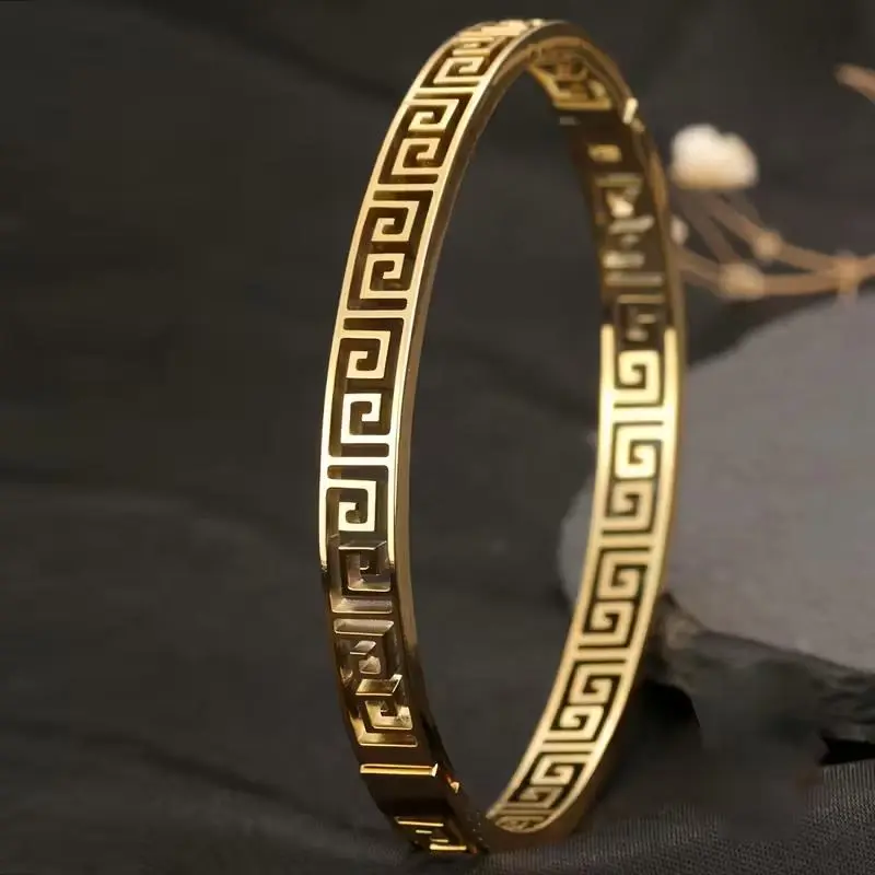 Vintage Greek Key Gold Bangle Bracelet 18K Gold Plated Hollow Meander Pattern Bangle Luxury Retro Greek Geometric Jewelry for Women Men Waterproof Tarnish Free Everyday Wear