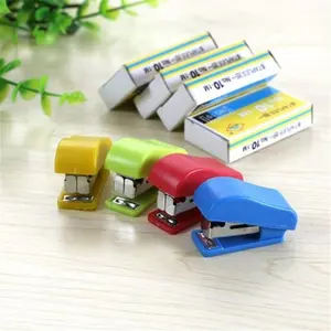 Random Color Mini Portable Stapler Set, Multifunctional Stationery, 1/2 Counts Mini Stapler & Staple, Multipurpose Office Binding Supplies for Home School Dormitory Office