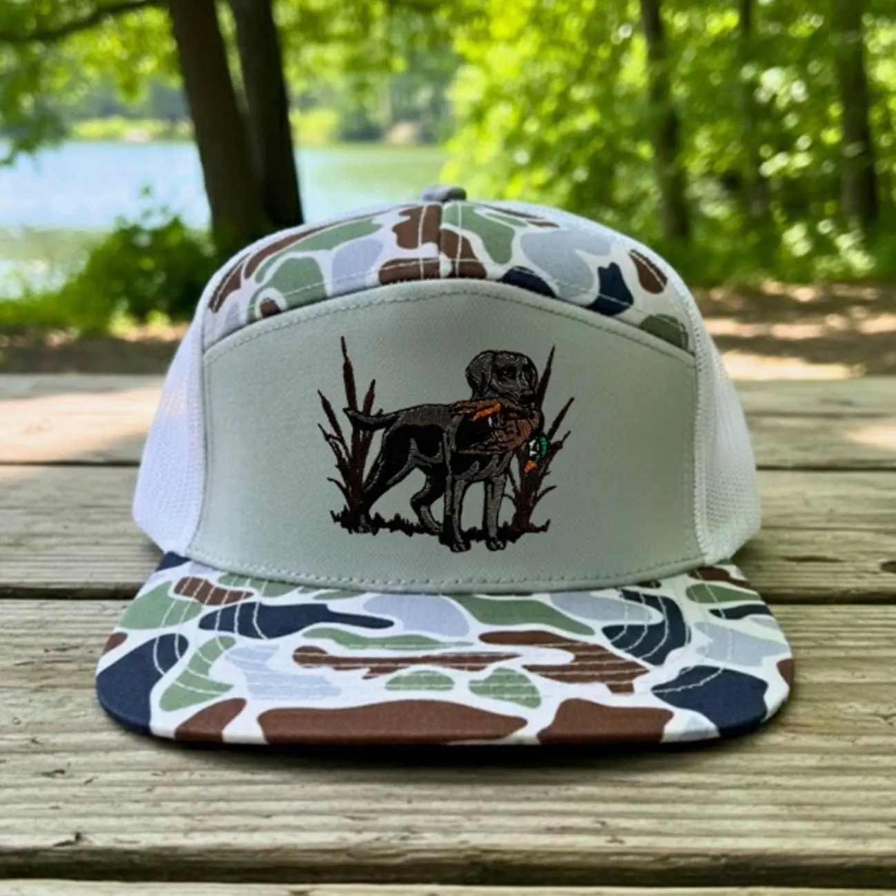 Black Labrador Duck Hunting Camo Embroidered Trucker Hat, Adjustable Snapback Trucker Hat for Men Women Summer Beach Sports Cap with Sun Protection