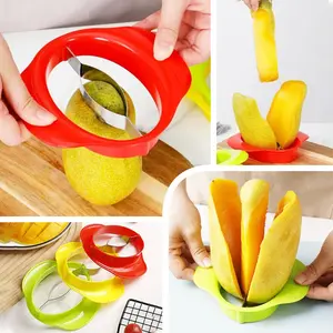 Stainless steel mango peeler spoon, fruit picking spoon, light beige mango seeder separator, high-quality stainless steel slicing tool, fruit divider, creative fruit seeder tool, Kitchen Gadgets