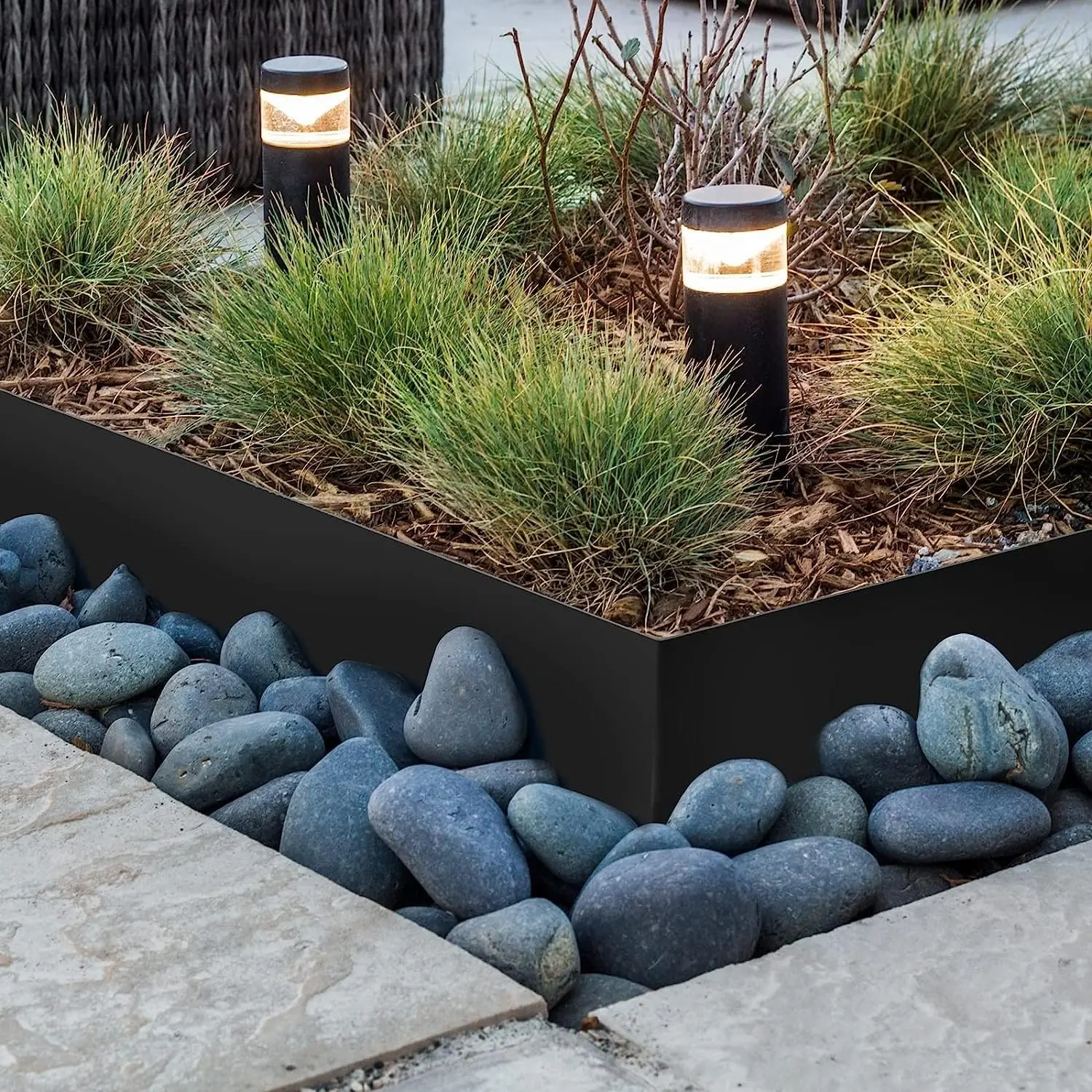 DAVYLINE 6-Pack Galvanized Steel Landscape Edging Strips, 40" Long Strips, 6.5" Height, 16-Gauge Hammer-In Metal with Black Powder Coating, 7 Clips & Gloves, Durable & Long-Lasting Edge, Decorative Fences Enhances Overall Aesthetic