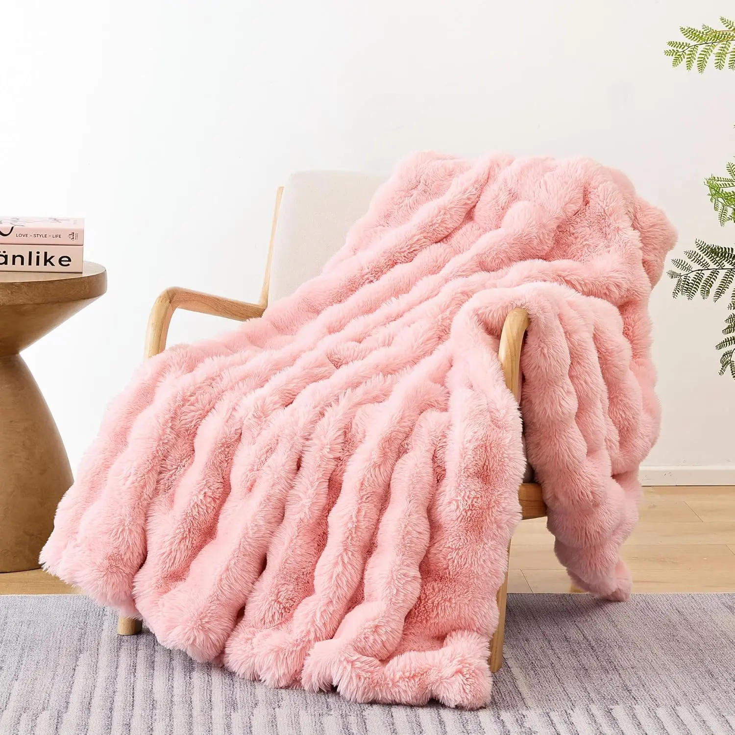 Synthetic Microfibre Plush Soft Throw Blanket - Blush Pink, Lightweight Modern Fluffy Cozy Bubble Blanket, Durable Fade-Resistant, 50"x60" for Couch/Sofa, Birthday Gift for Mom, Cold-Wash Room Decor