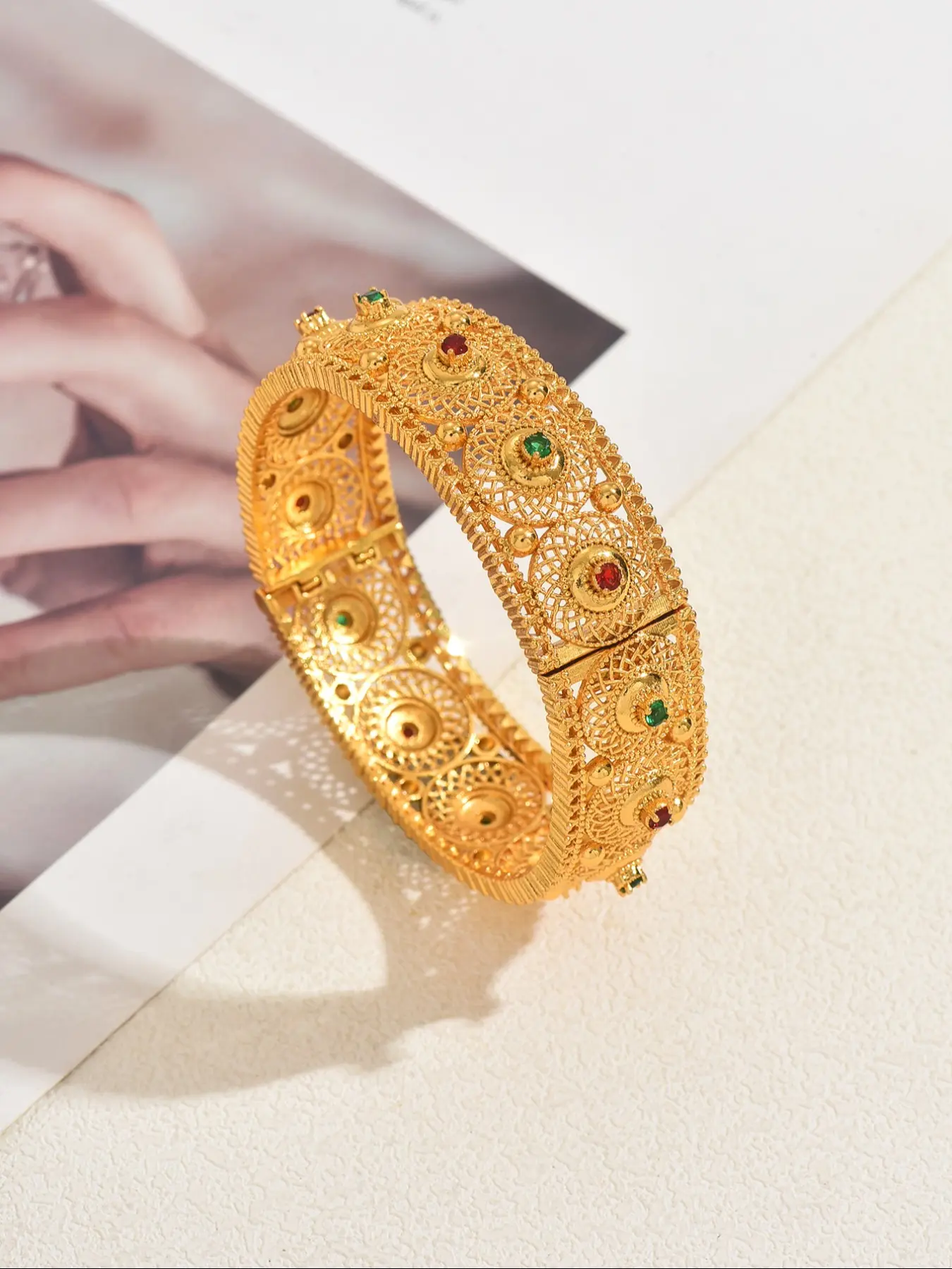 Elegant Copper Inlaid Synthetic Zircon Hollow Flower Wide Band Exaggerated Vintage Palace Style Cuff Bracelet for Middle East Women Cuff Bangles Bracelets Bracelets Jewelry
