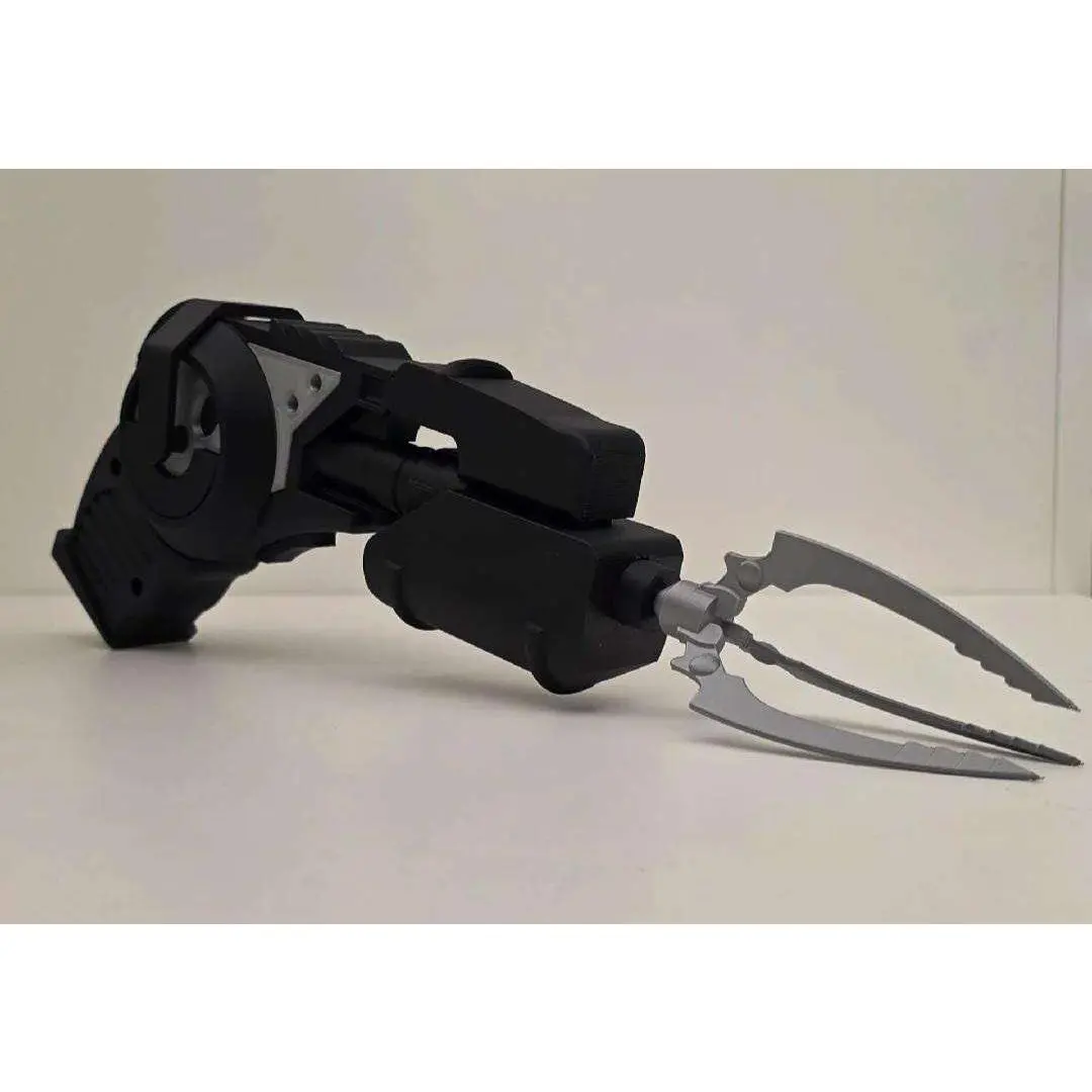 Dark Cosplay Vigilante Superhero Knights Batclaw Prop