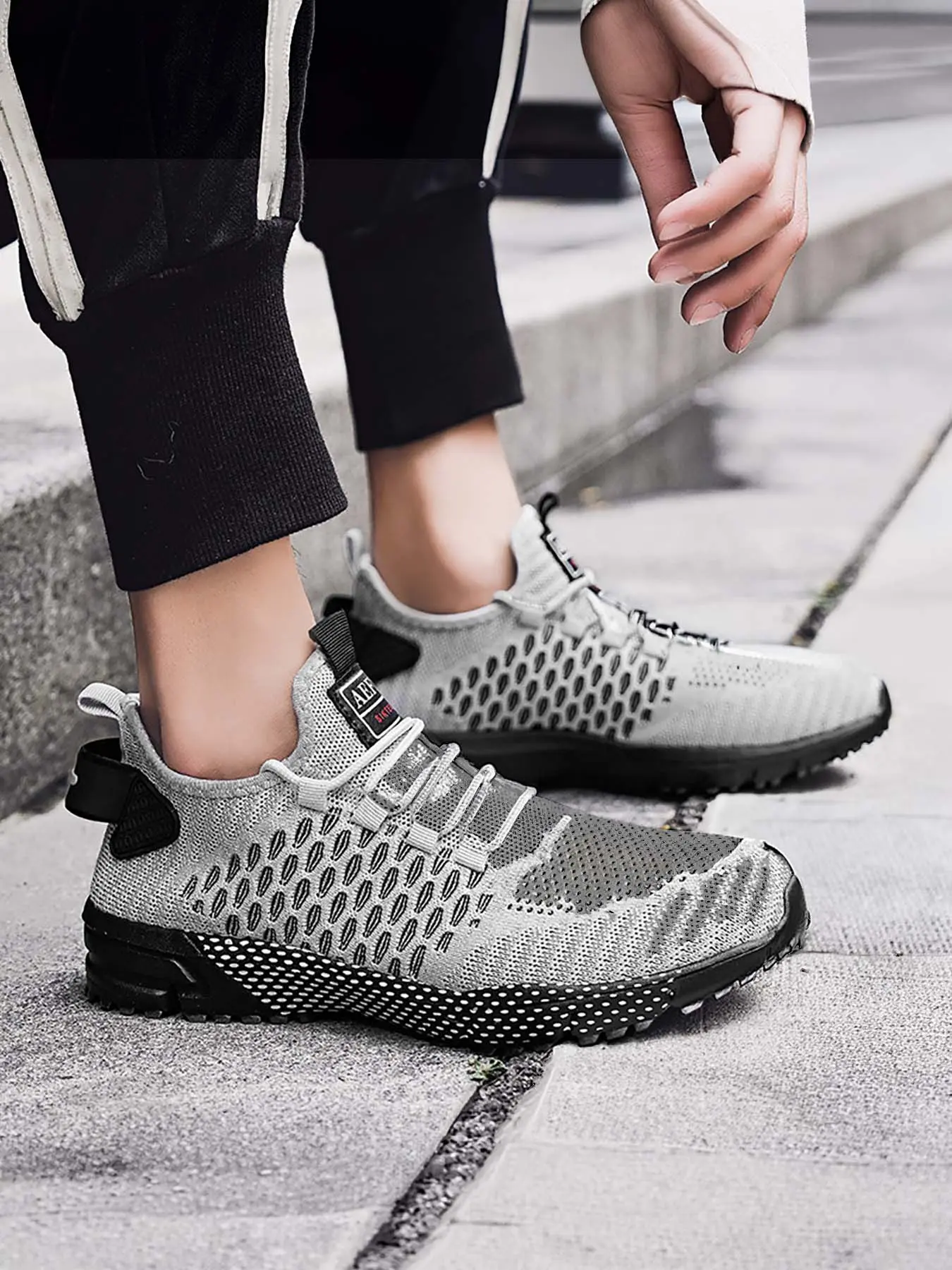 Men's Flyknit Sneakers, Breathable Lightweight Athletic Casual Shoes, Suitable for Daily Wear