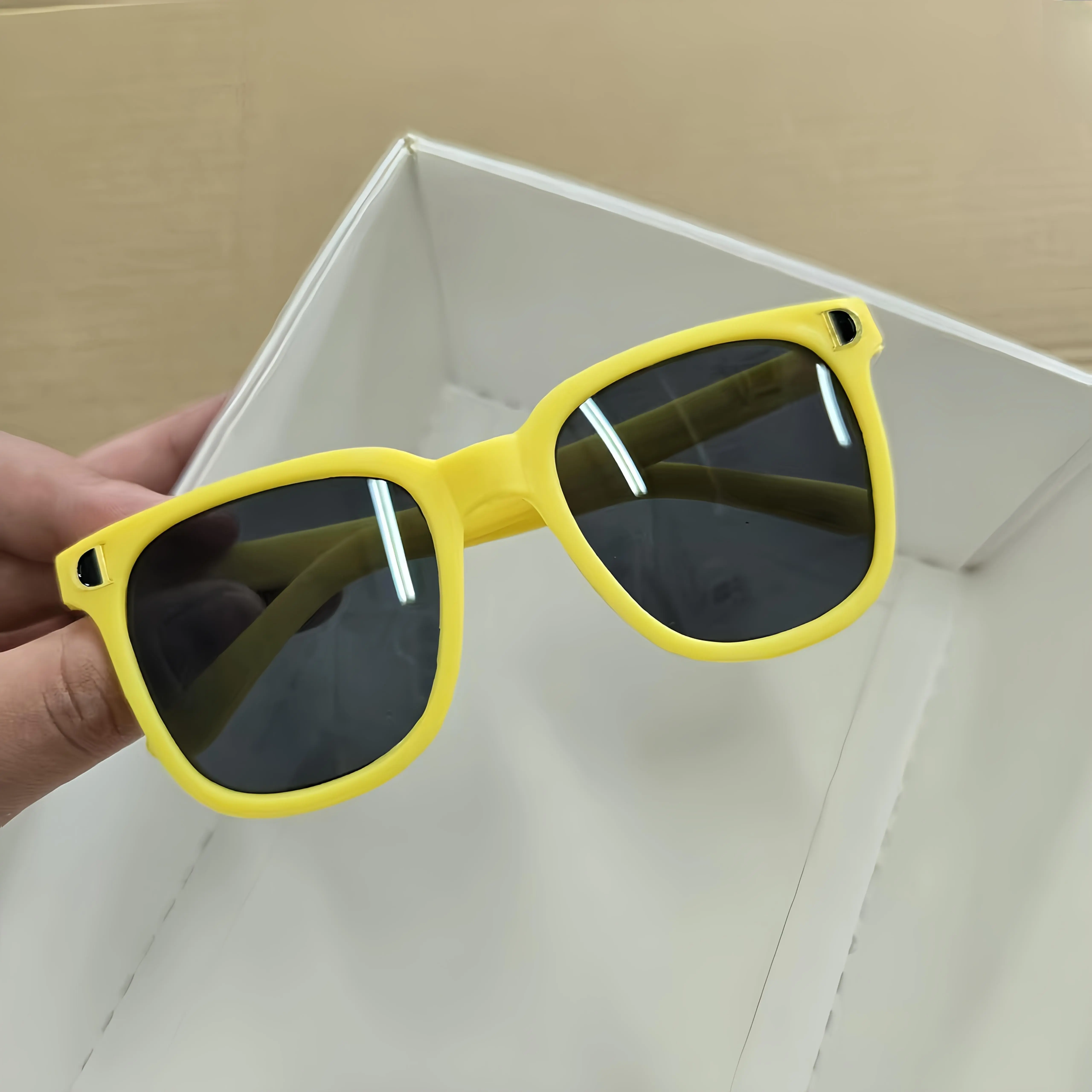 Kids' Square Fashion Glasses, Solid Color Frames for a Stylish Look, Non-Prescription Eyewear for All Seasons, Ages 3-14Y, Child Size, Ages 3-14, Child-Sized, Kid-Friendly, Solid Frames, Fashion Kids, Casual