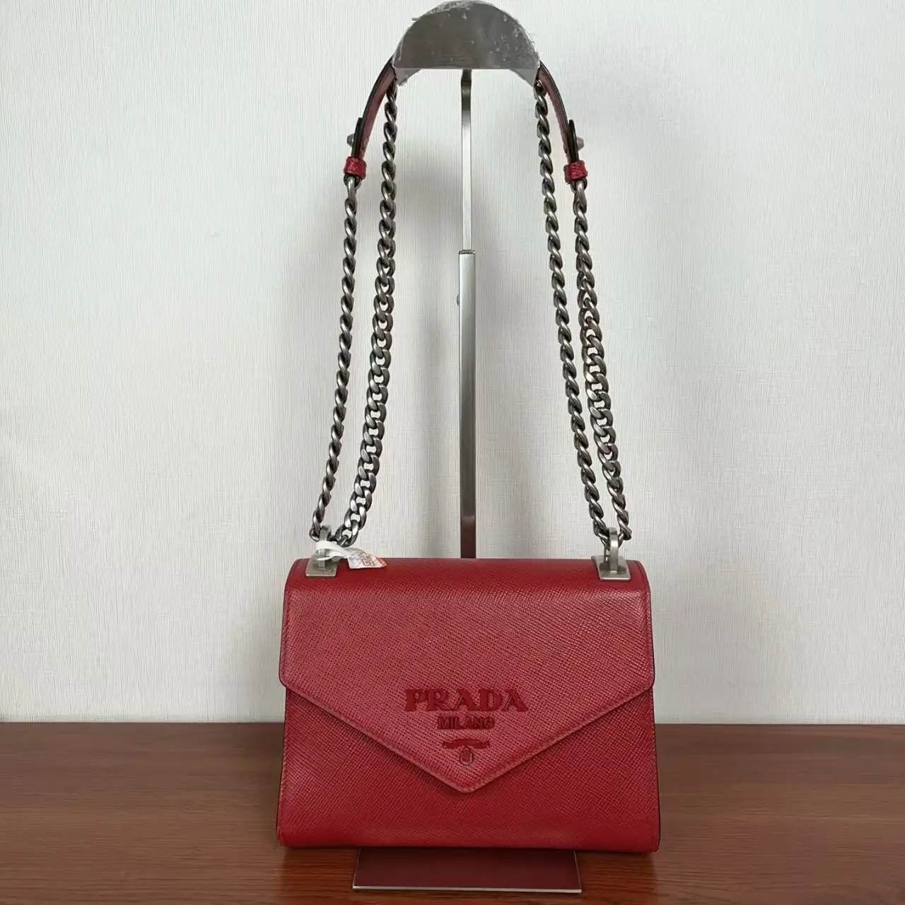 Pre-owned PRADA cowhide Shoulder Bags MILANO Saffiano Cuir Calfskin Monochrome Envelope Flap Chain Shoulder Bag qiqicj7286