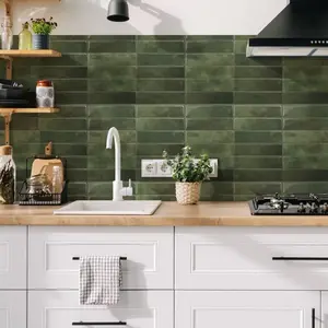 Verde Reef Backsplash Tile Ash - Durable Design for Kitchen Backsplash - Versatile and Stylish Wall-Mounting Option