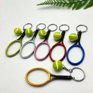Simulated silk thread tennis keychain, two-piece set, pendant, small gift, popular sports meeting souvenir.