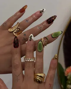 (MTO) Handcrafted Wearable Nail Art Dirty Martini Tortoise Shell Olive Green Jelly Fashion Hand Accessories
