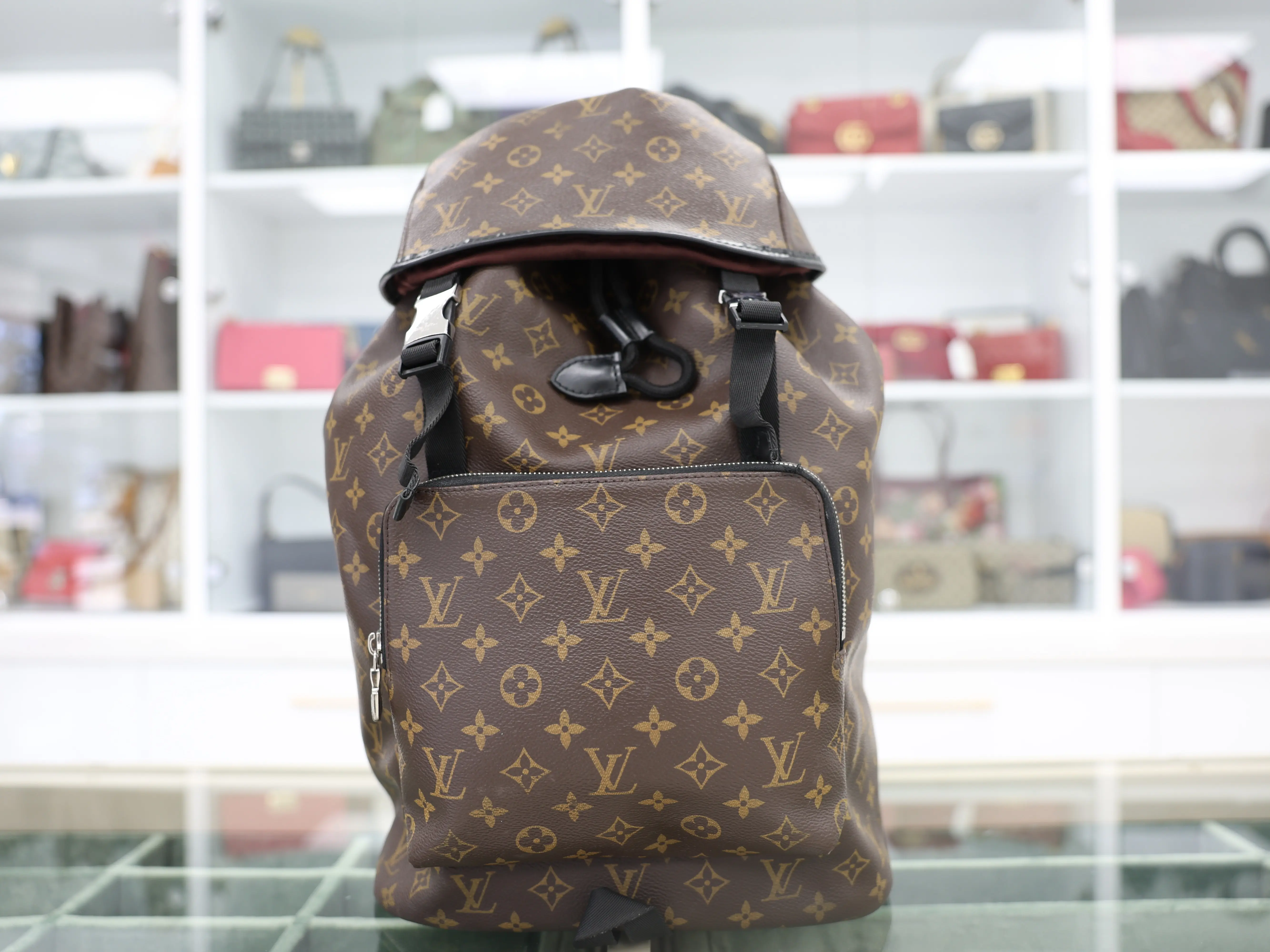 Pre-owned CANVAS Backpacks LOUIS VUITTON ZACK BACKPACK