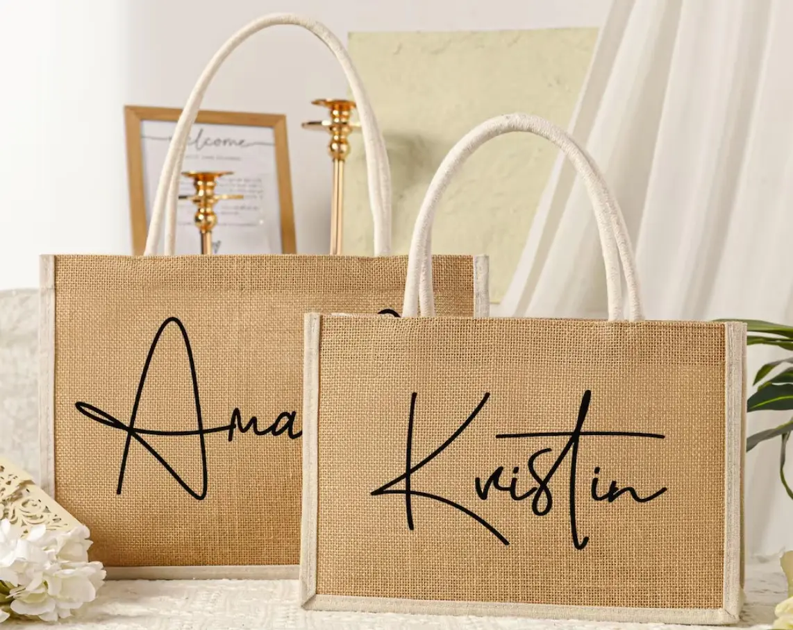 Personalized Bridesmaid Gift Bag with charm,Custom Burlap gift Bag,Beach tote bag,Bachelorette Party Bag, Bridesmaid Proposal Gift,Beach Bag