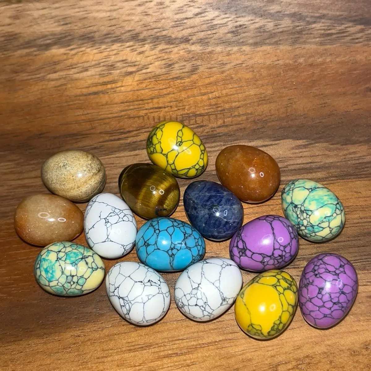 Random pick of crystal eggs