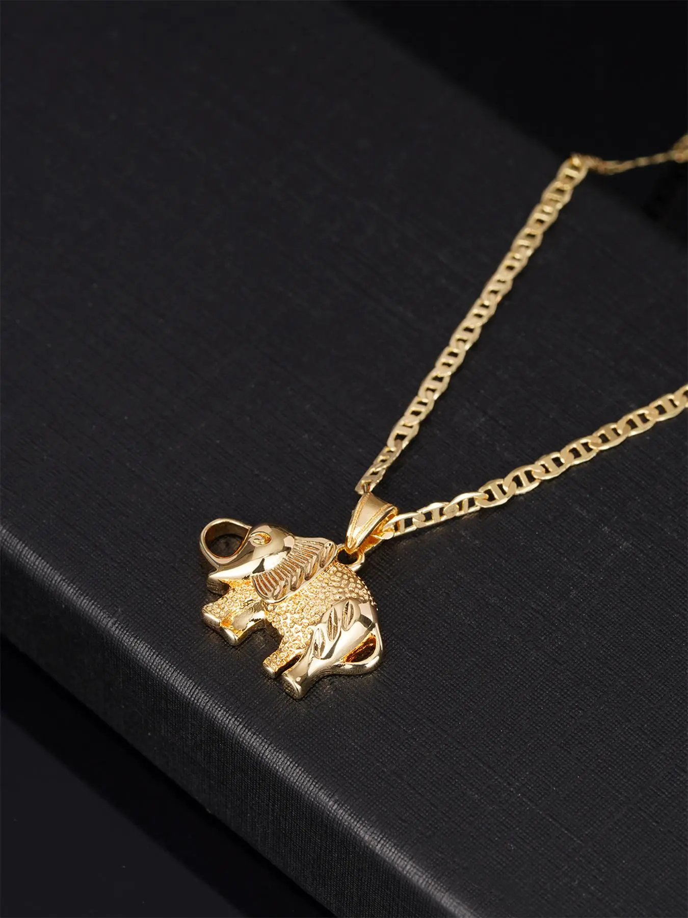Elephant Design Pendant Necklace for Women & Girls, Fashion Jewelry for Party, Daily Clothing Decor, Exquisite Jewelry for Birthday Gift