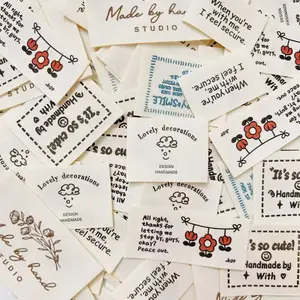 Set of 100pcs Mixed Sewing Label, Fabric Clothing Labels, Handmade Labels with Happy Face, Red Flower, Inspiring Words,  Fabric Labels Tags Handmade Labels for Sewing DIY Crafts Knitting Decoration