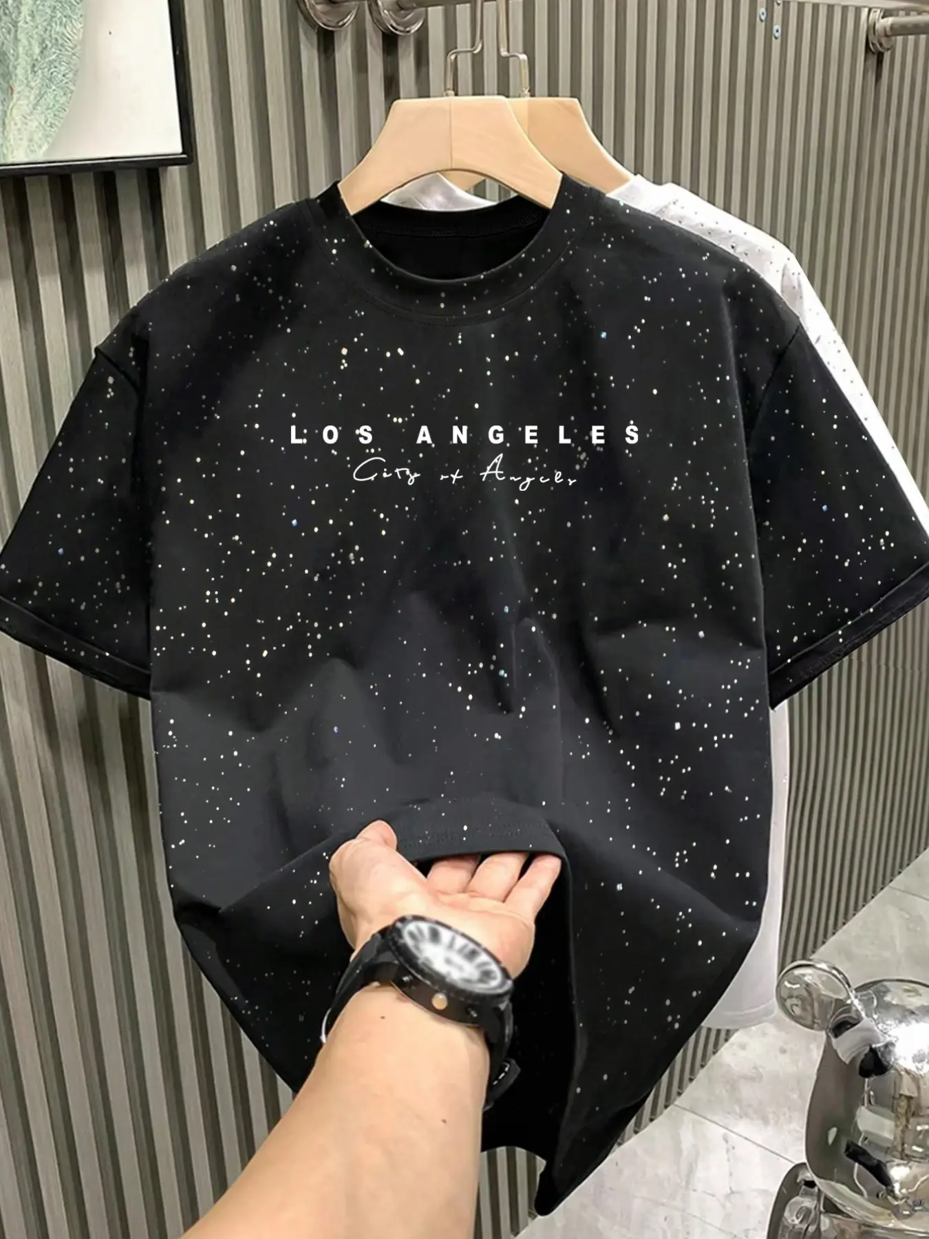 New Men's Black Galaxy Splatter Graphic "Los Angeles" Letter Printed Round Neck Tee, Loose Modern Edgy Streetwear, Casual Everyday Wear for Summer Workouts