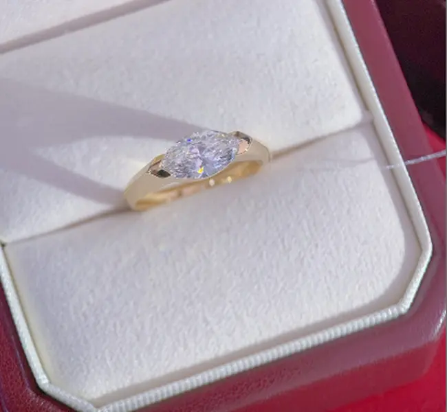 18K Marquise‑Cut Lab‑Grown Diamond Ring, 1.0ct Center, D‑VVS2, IGI Certified, US Size 7, Resizable