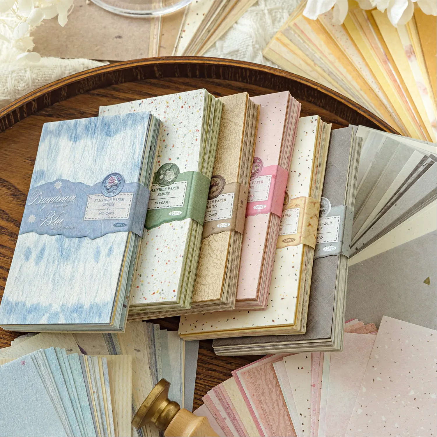 300 sheets/set, retro material paper, paper theme, simple and generous, light paper and special paper material, creative DIY materials, can decorate handbooks, scrapbooks