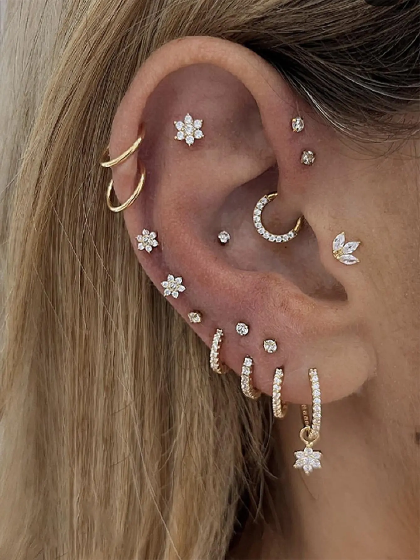 17PCS Charm Women's Mini Synthetic Zircon Flower Maple Leaf Multi Perforated Earring Set Party Music Festival Daily Jewelry